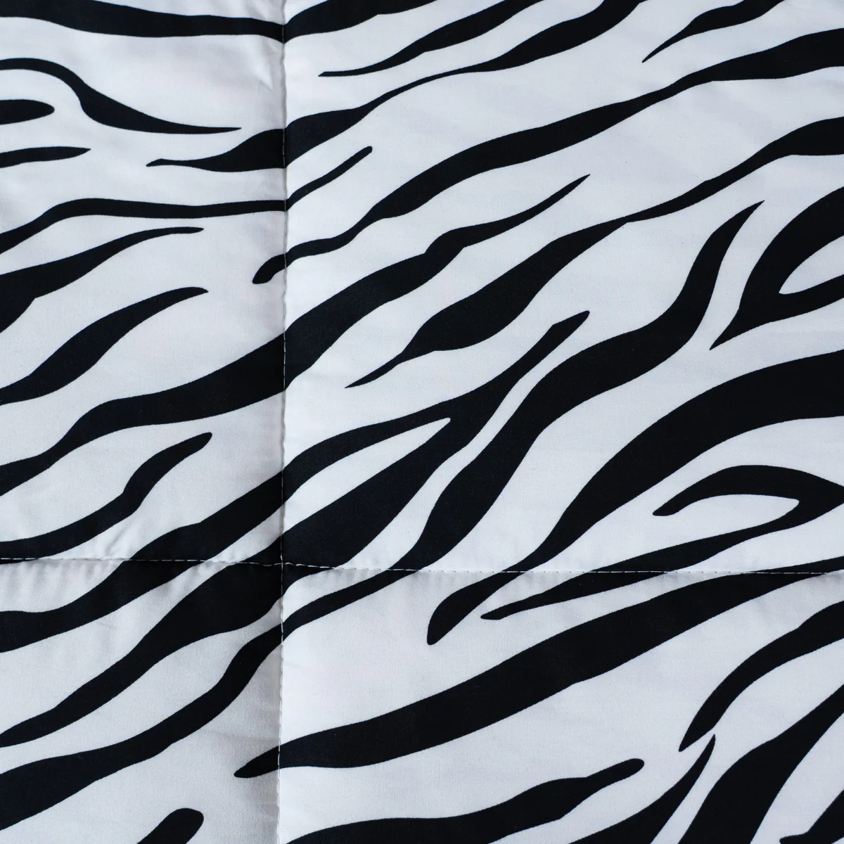 Zelesta Comfort Design Bettdecke - Zebrafell - Image 15
